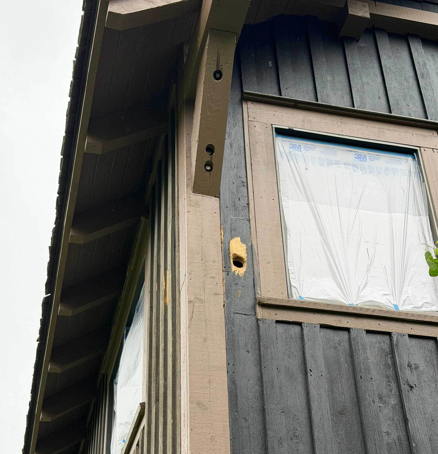 exterior-wall-entry-hole-repair